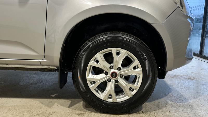 Used Isuzu D-Max 2023 for sale - 77339880: Photo 8