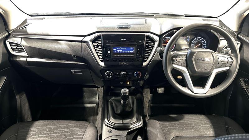 Used Isuzu D-Max 2023 for sale - 77339880: Photo 9