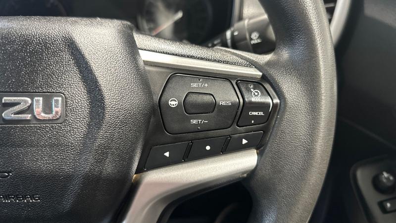 Used Isuzu D-Max 2023 for sale - 77340007: Photo 16