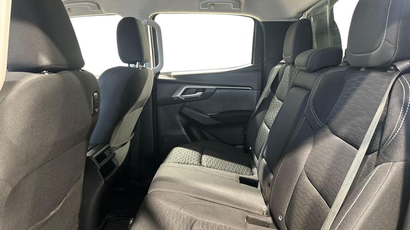 Used Isuzu D-Max 2023 for sale - 77340007: Photo 4