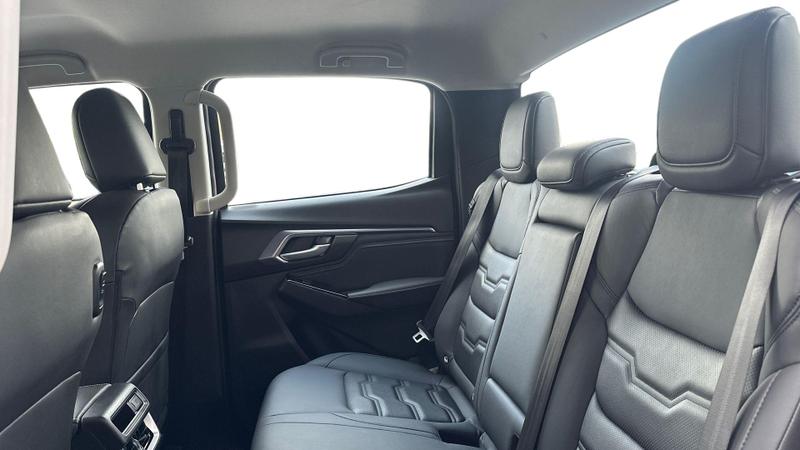 Used Isuzu D-Max 2024 for sale - 77339872: Photo 4