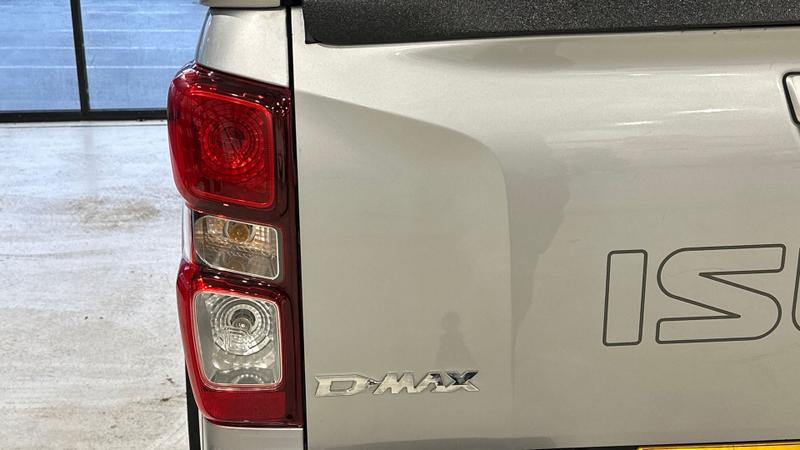 Used Isuzu D-Max 2023 for sale - 77459838: Photo 19