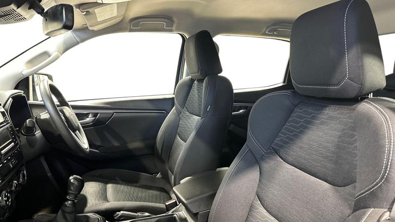 Used Isuzu D-Max 2023 for sale - 77459838: Photo 3