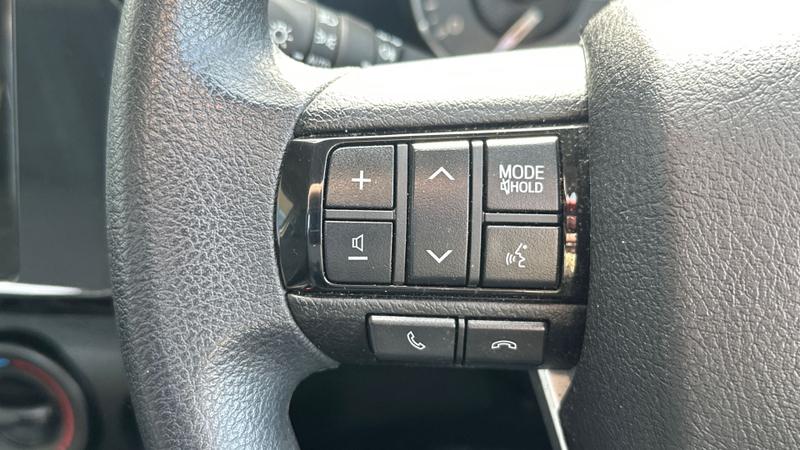 Used Toyota Hilux 2024 for sale - 78206106: Photo 15