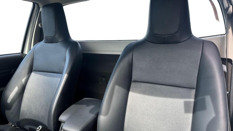 Used Toyota Hilux 2024 for sale - 78206106: Photo 4