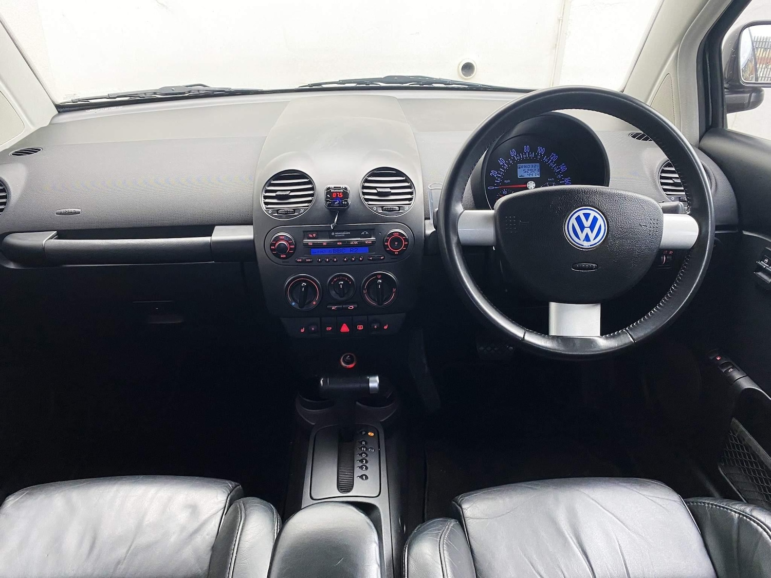 Used Volkswagen Beetle 2002 for sale - 77372656: Photo 11