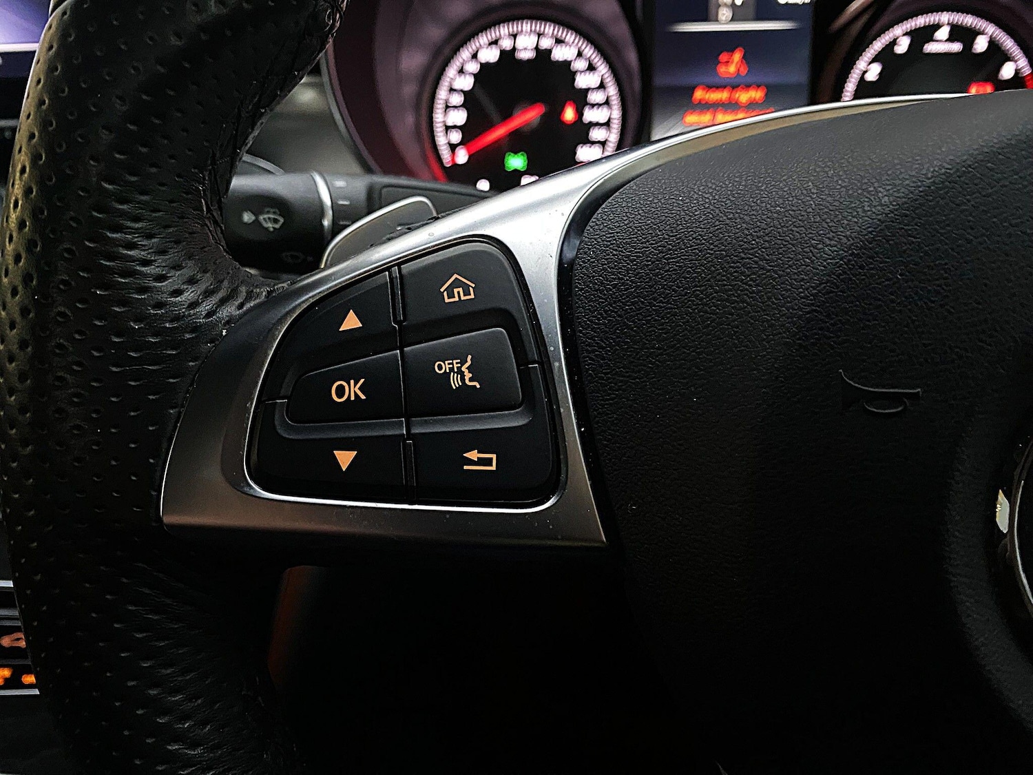 Used Mercedes-Benz C Class 2017 for sale - 77372653: Photo 17