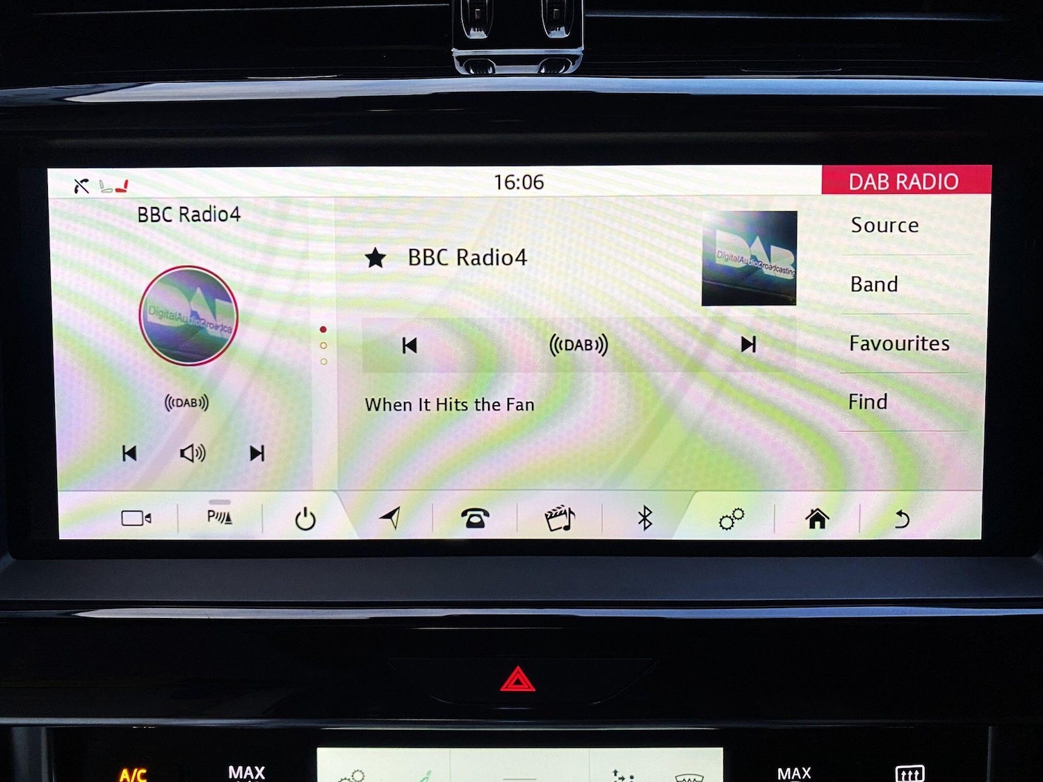 Used Jaguar XE 2019 for sale - 77372654: Photo 25