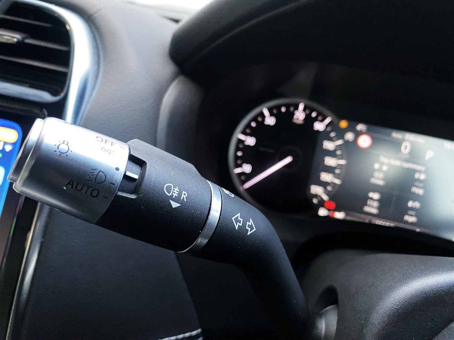 Used Jaguar XE 2019 for sale - 77372654: Photo 30