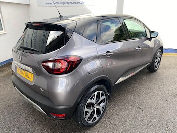 Used Renault Captur 2017 for sale - 79382010: Photo
