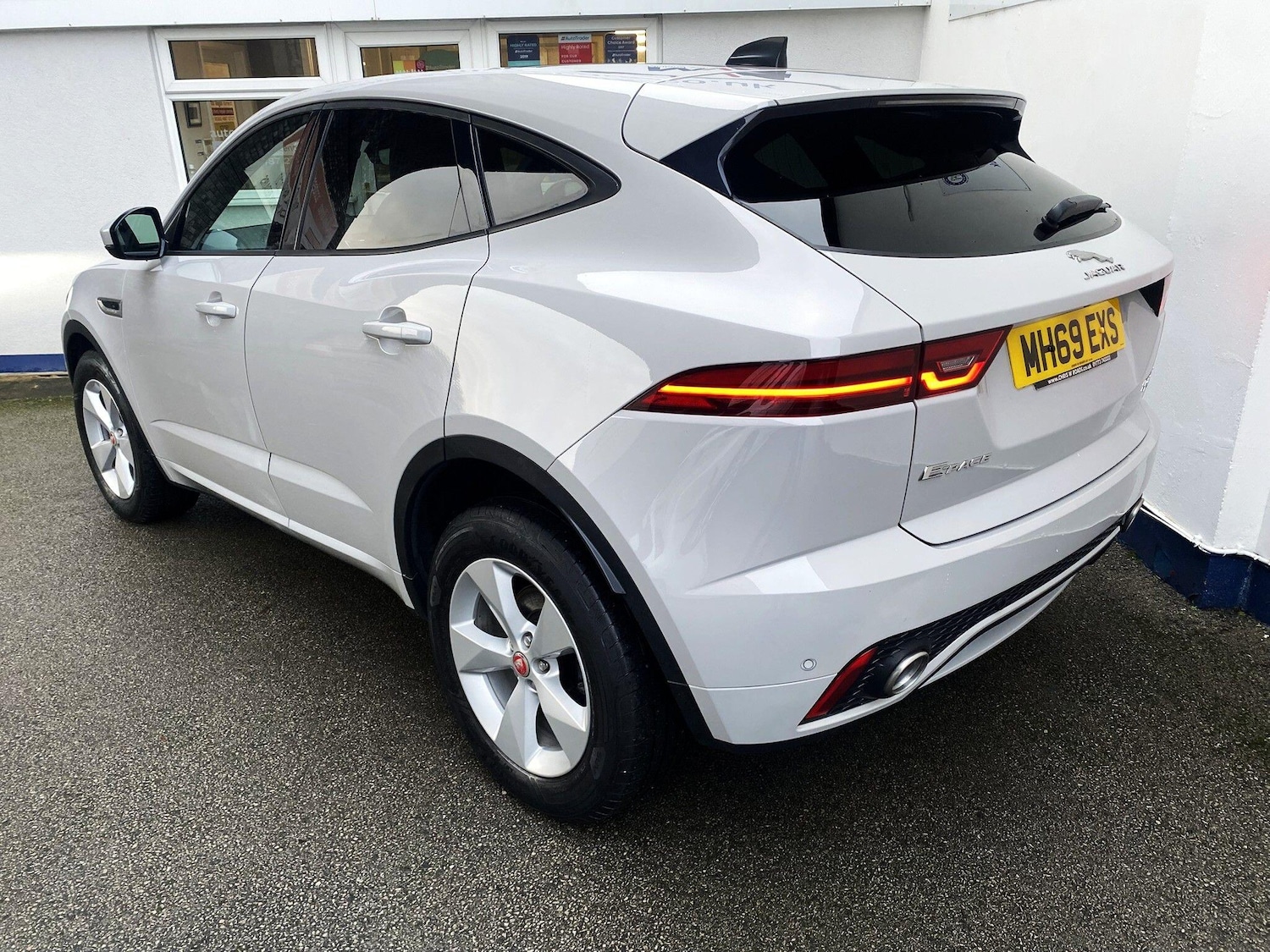 Used Jaguar E-Pace 2020 for sale - 77372650: Photo 2