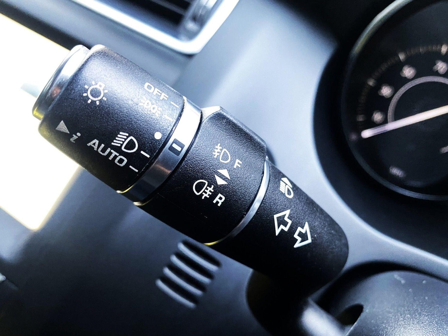 Used Jaguar E-Pace 2020 for sale - 77372650: Photo 33