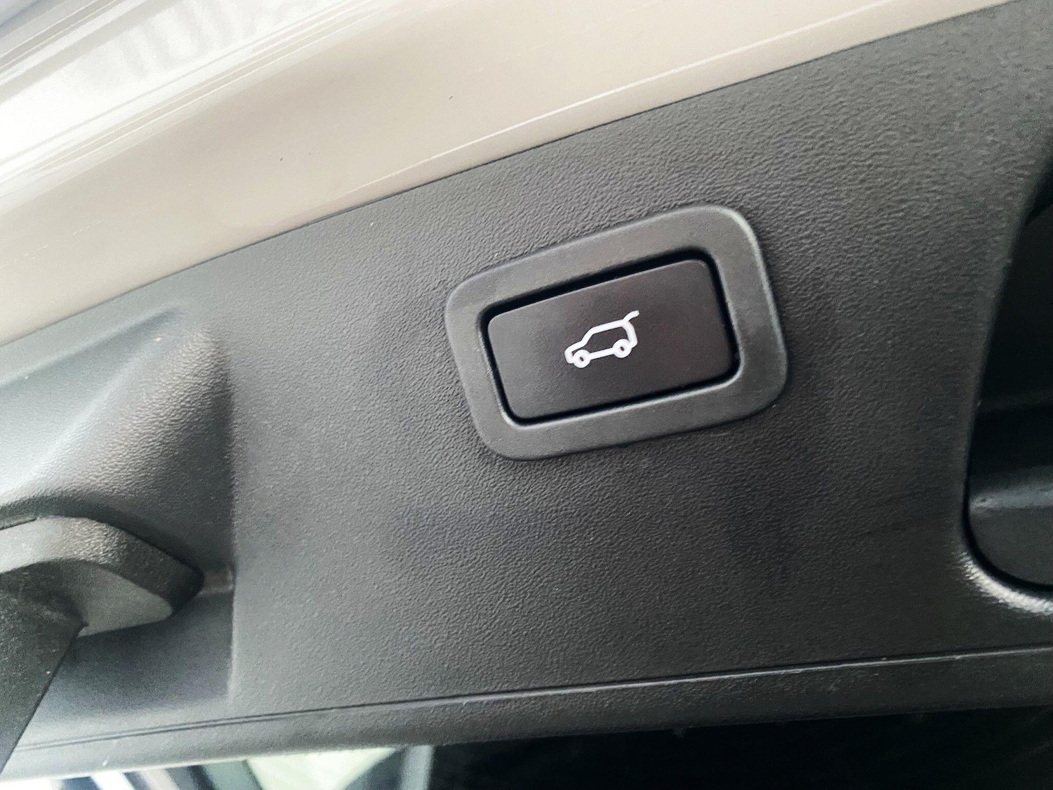 Used Jaguar E-Pace 2020 for sale - 77372650: Photo 34