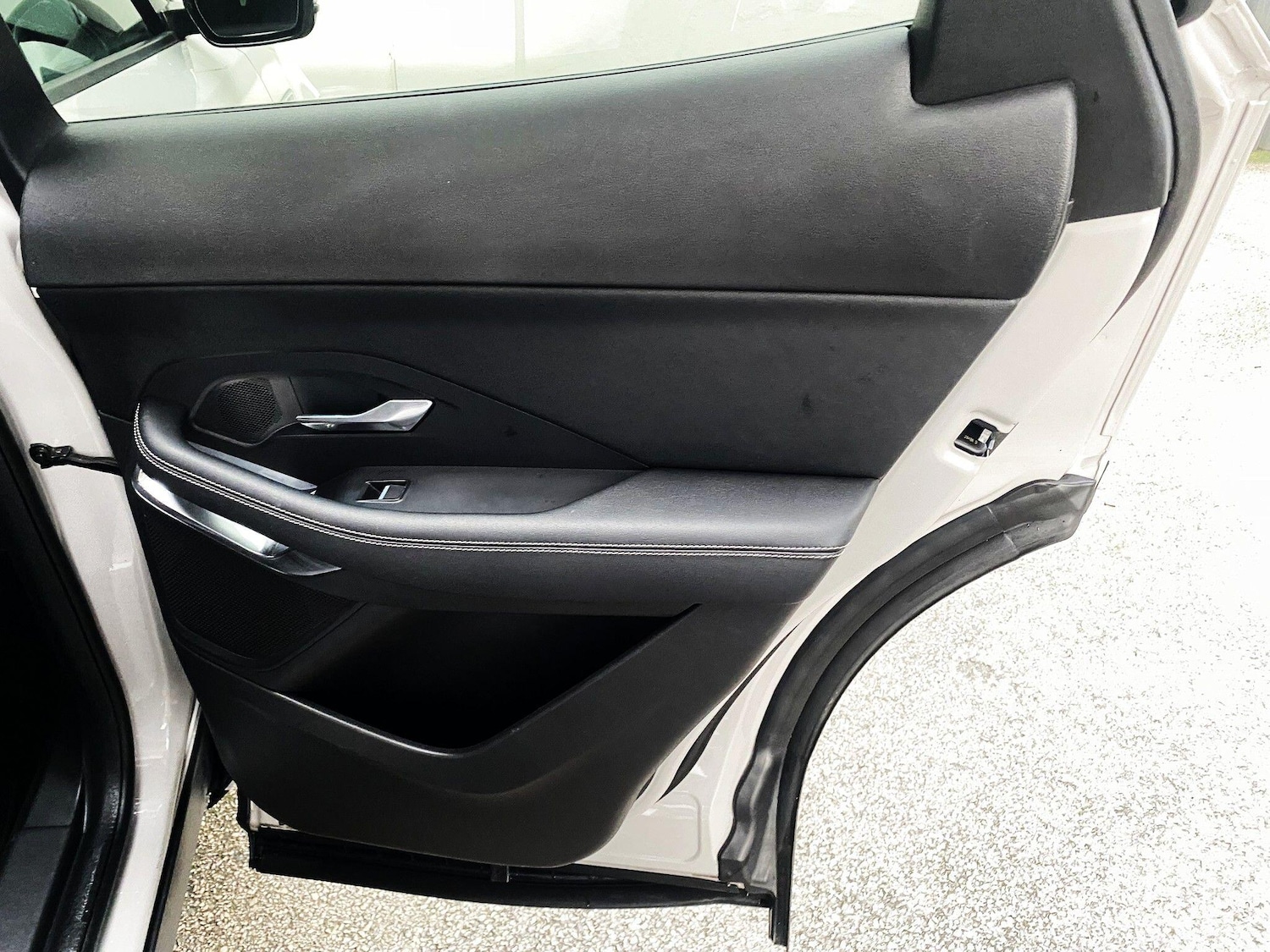 Used Jaguar E-Pace 2020 for sale - 77372650: Photo 37