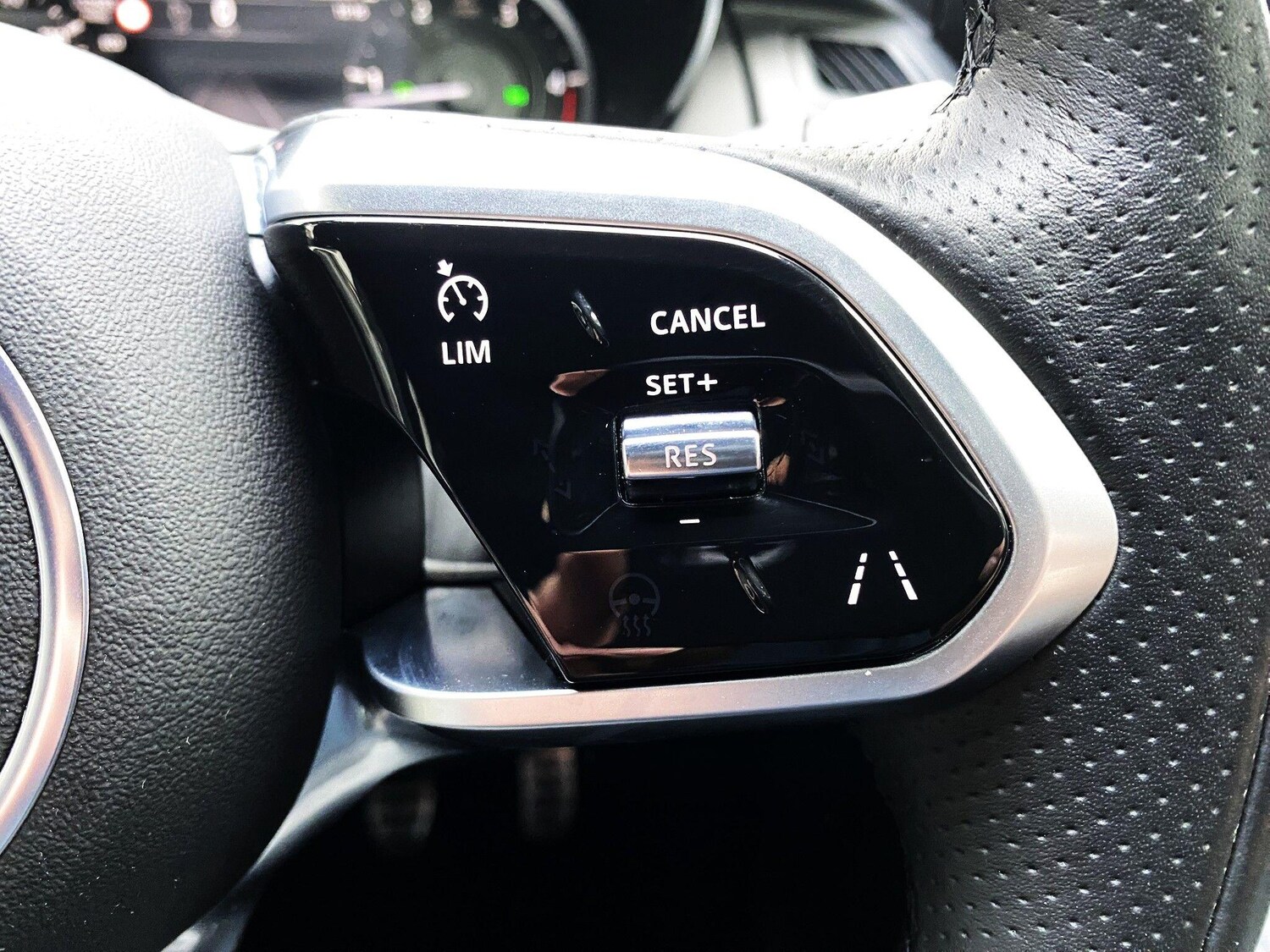 Used Jaguar E-Pace 2021 for sale - 77496827: Photo 17