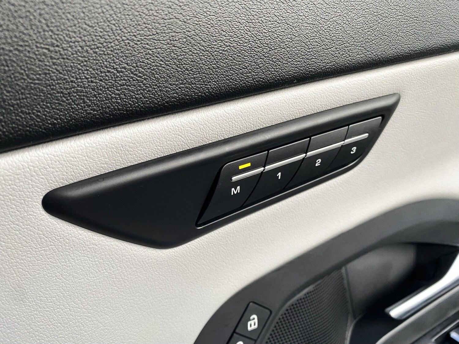 Used Jaguar E-Pace 2021 for sale - 77496827: Photo 30