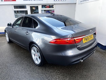 Used Jaguar XF 2019 for sale - 79396042: Photo