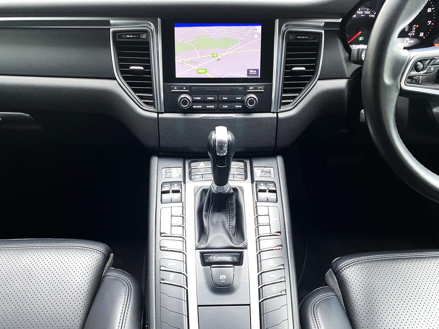 Used Porsche Macan 2018 for sale - 77564611: Photo 15