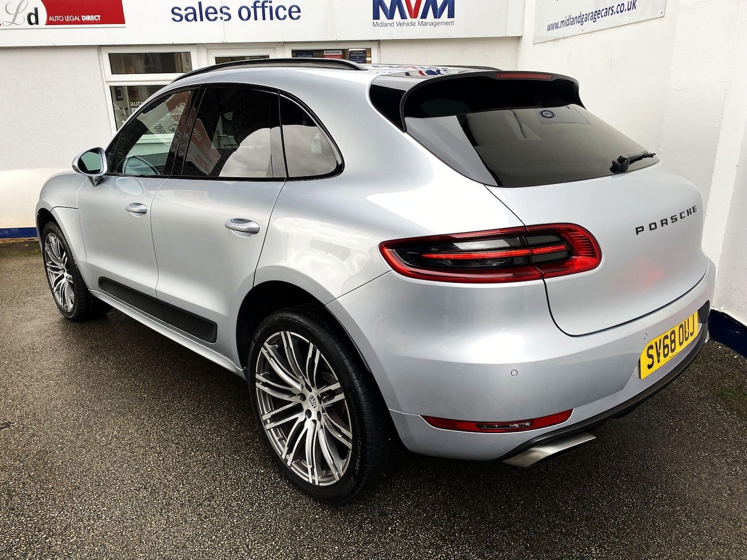 Used Porsche Macan 2018 for sale - 77564611: Photo 3