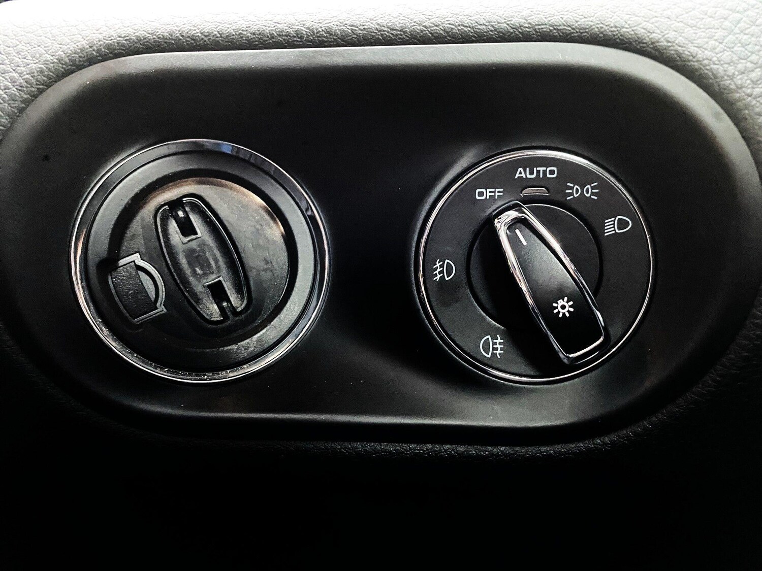 Used Porsche Macan 2018 for sale - 77564611: Photo 34