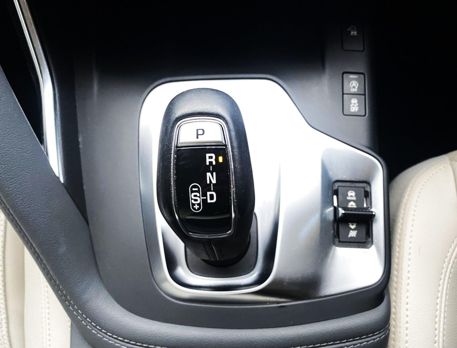 Used Jaguar E-Pace 2018 for sale - 77372644: Photo 28