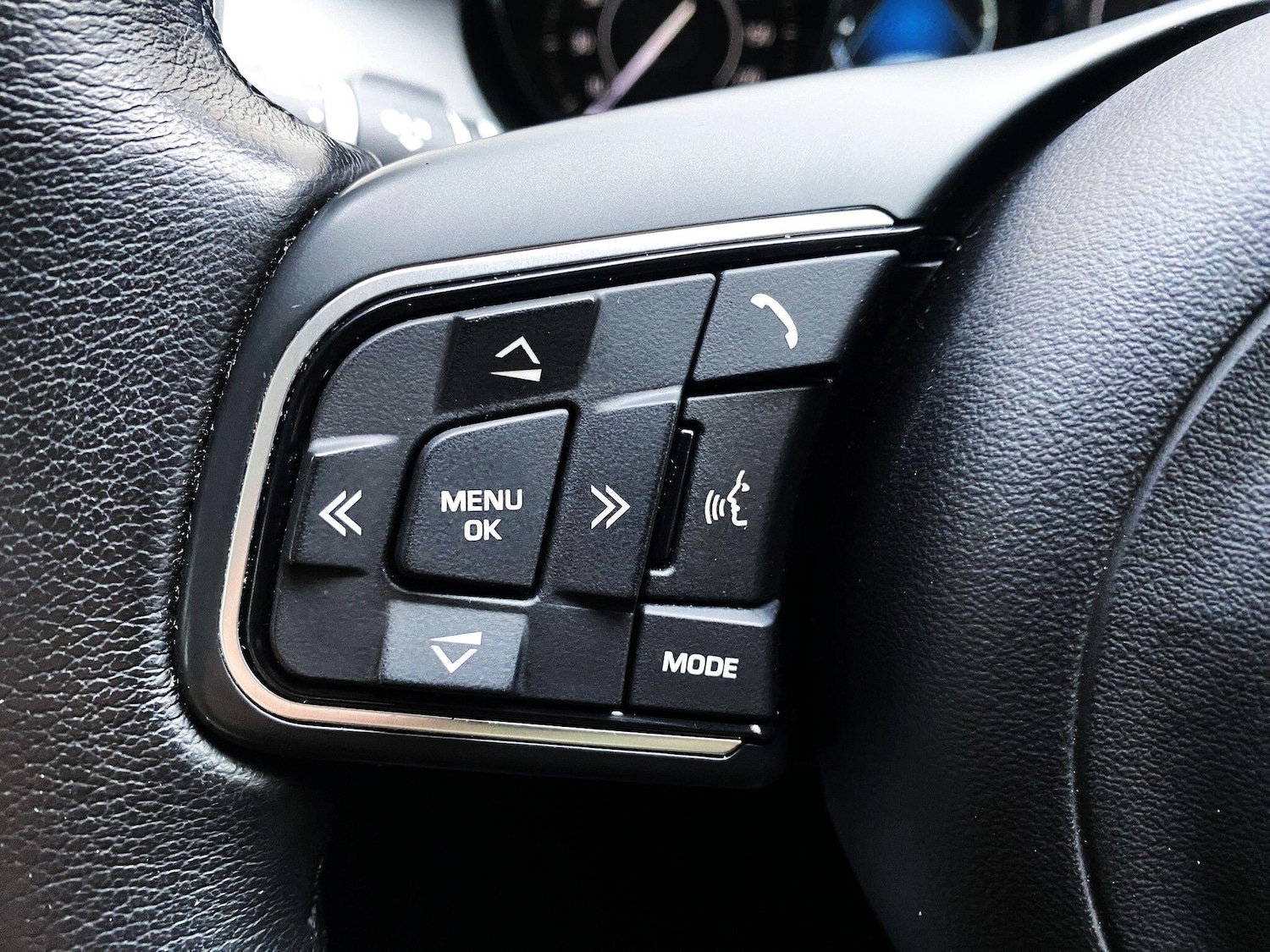 Used Jaguar E-Pace 2018 for sale - 77372644: Photo 32