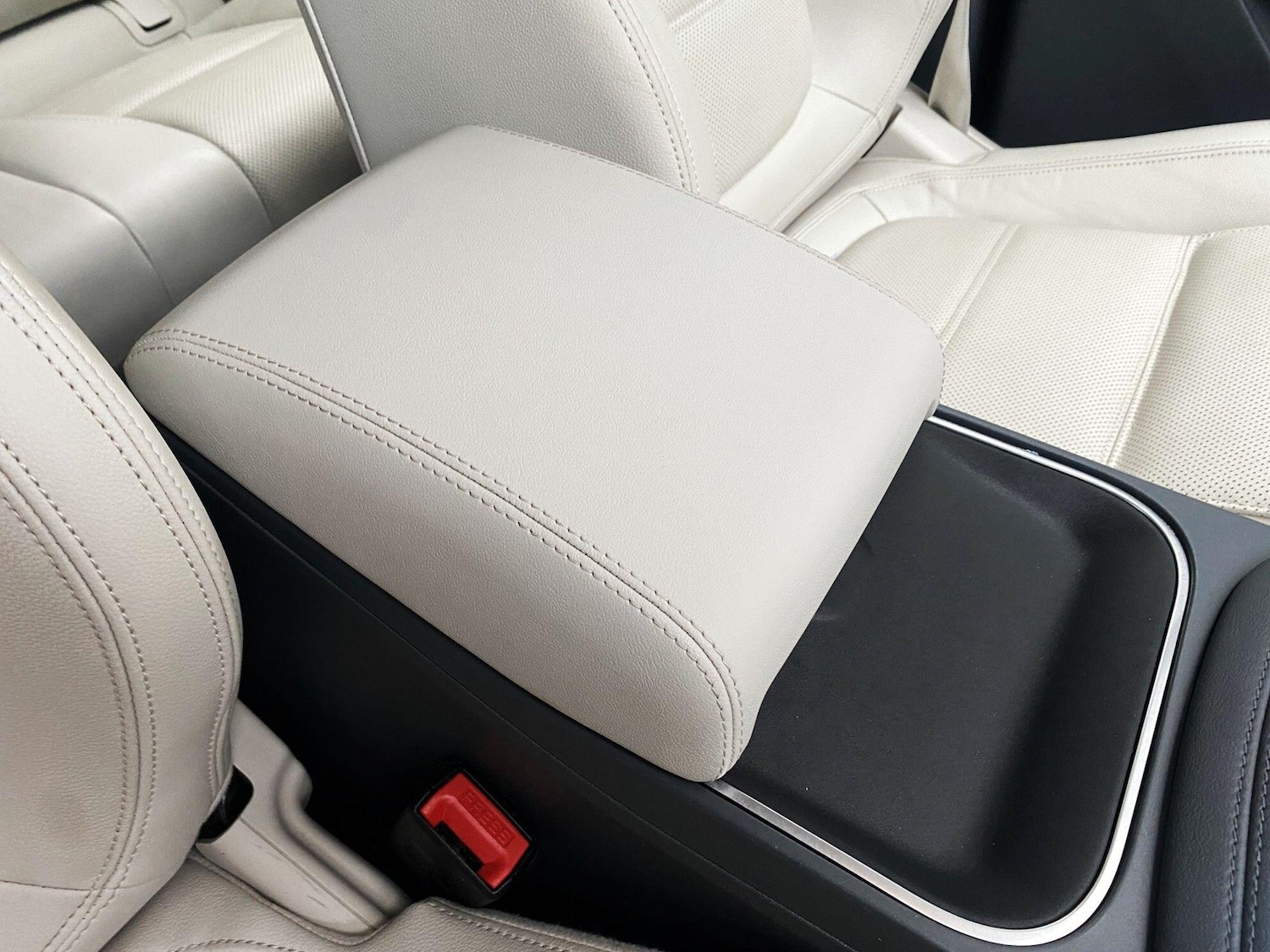 Used Jaguar E-Pace 2018 for sale - 77372644: Photo 36