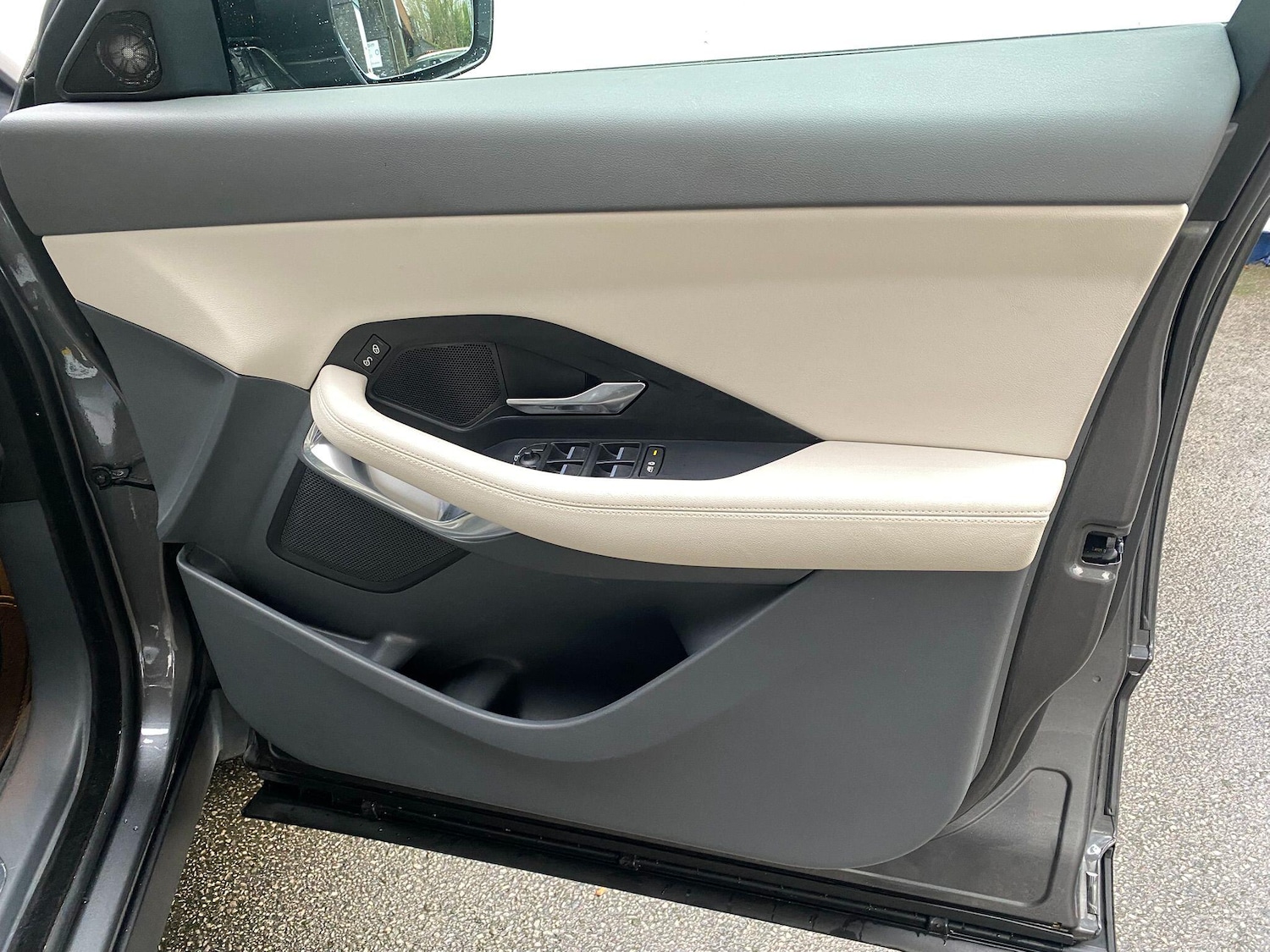 Used Jaguar E-Pace 2018 for sale - 77372644: Photo 41