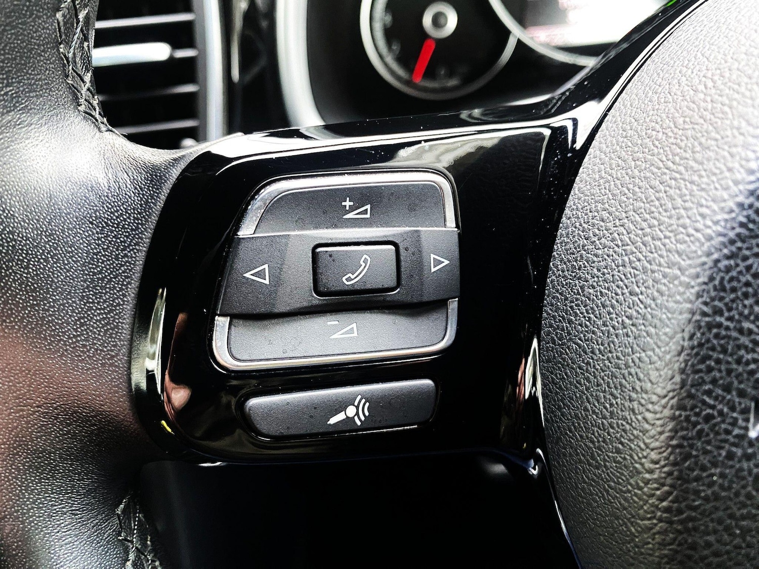 Used Volkswagen Beetle 2014 for sale - 77824662: Photo 16