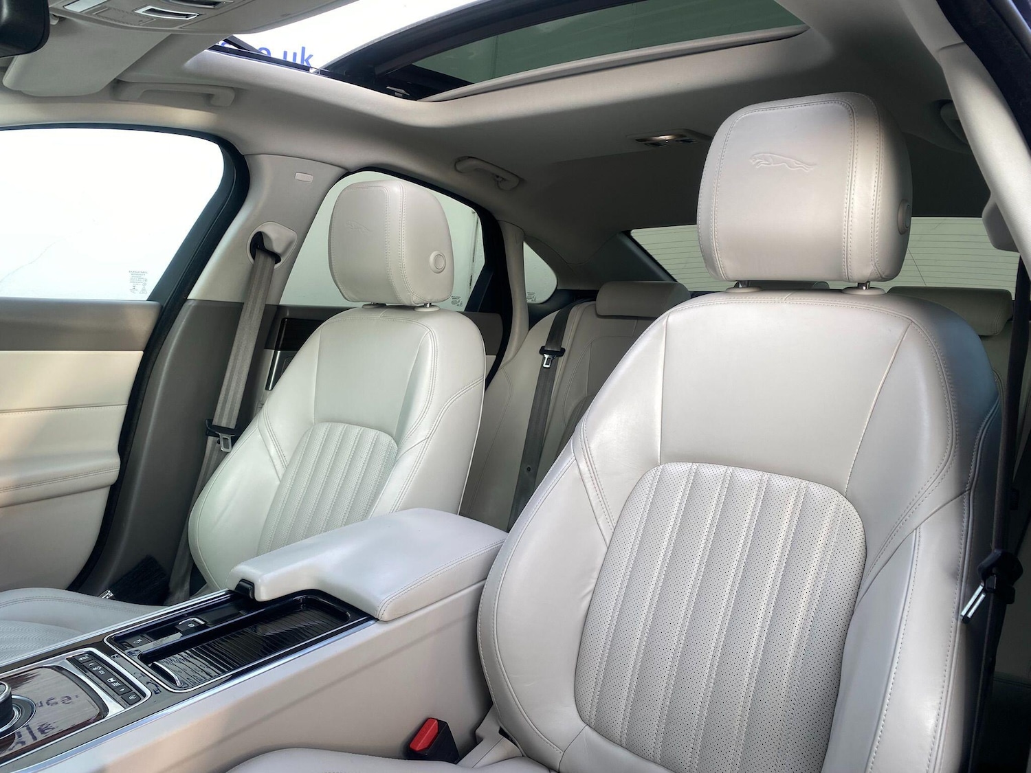 Used Jaguar XF 2017 for sale - 77994045: Photo 11