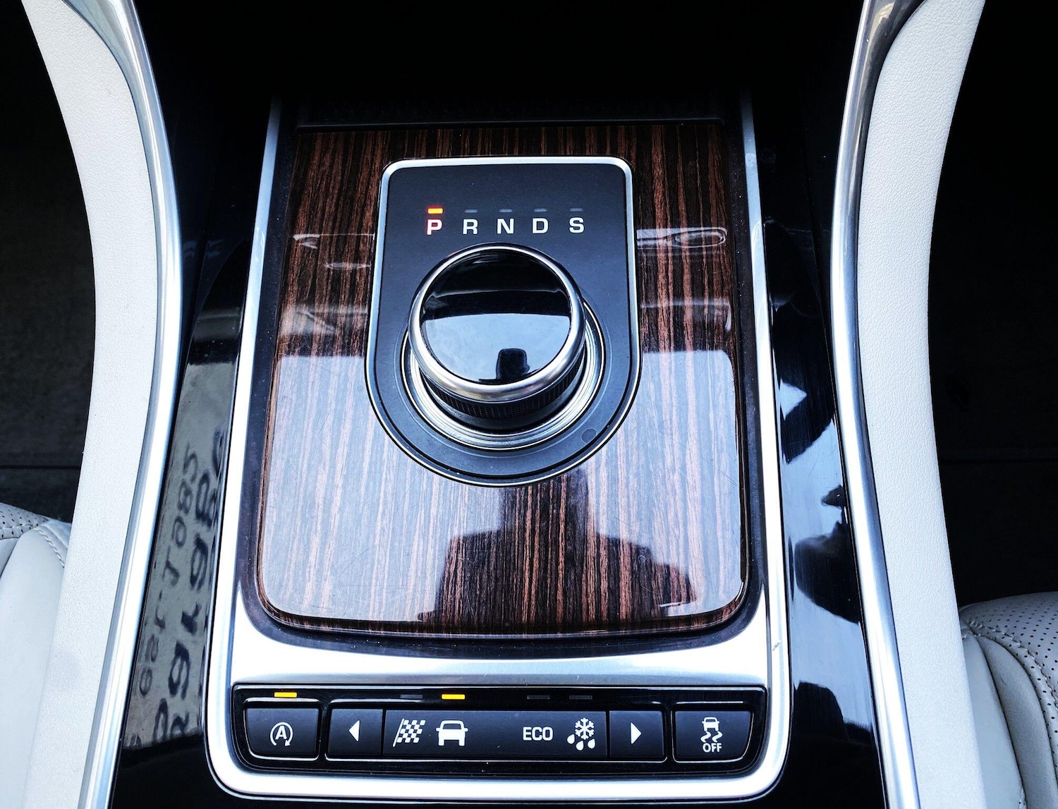 Used Jaguar XF 2017 for sale - 77994045: Photo 15