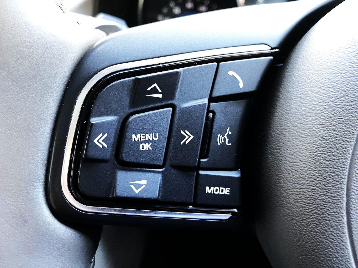 Used Jaguar XF 2017 for sale - 77994045: Photo 16