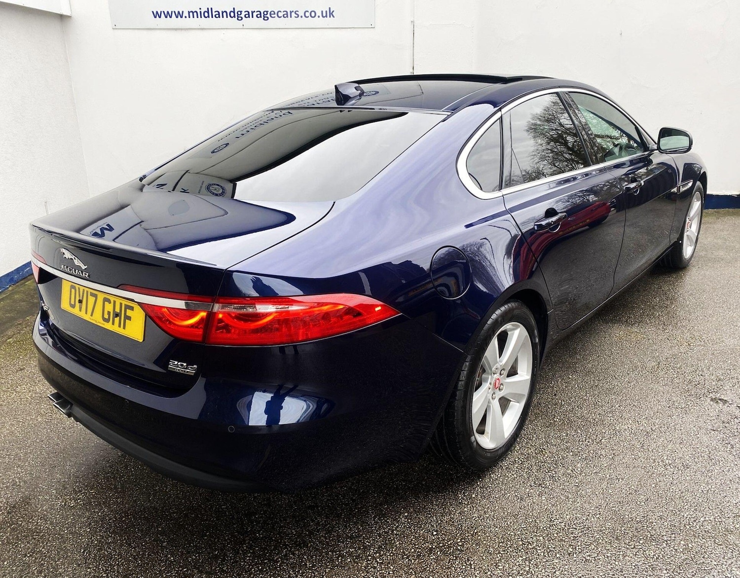 Used Jaguar XF 2017 for sale - 77994045: Photo 2