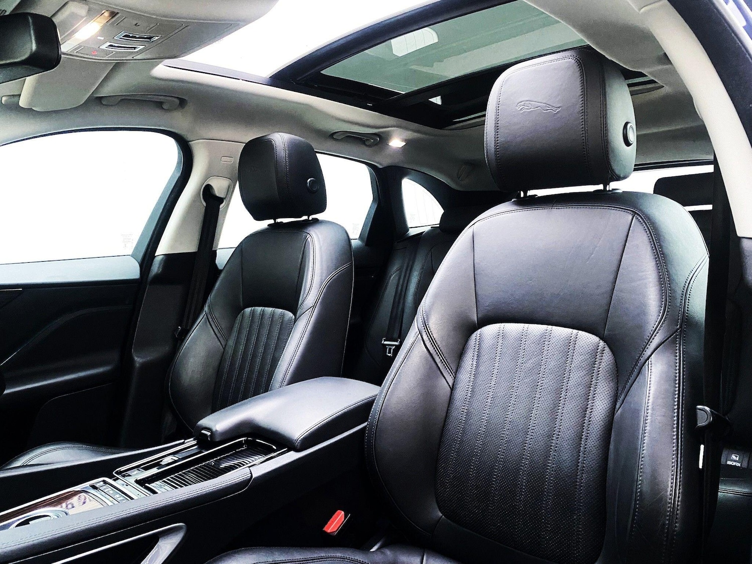 Used Jaguar F-Pace 2018 for sale - 77395695: Photo 13