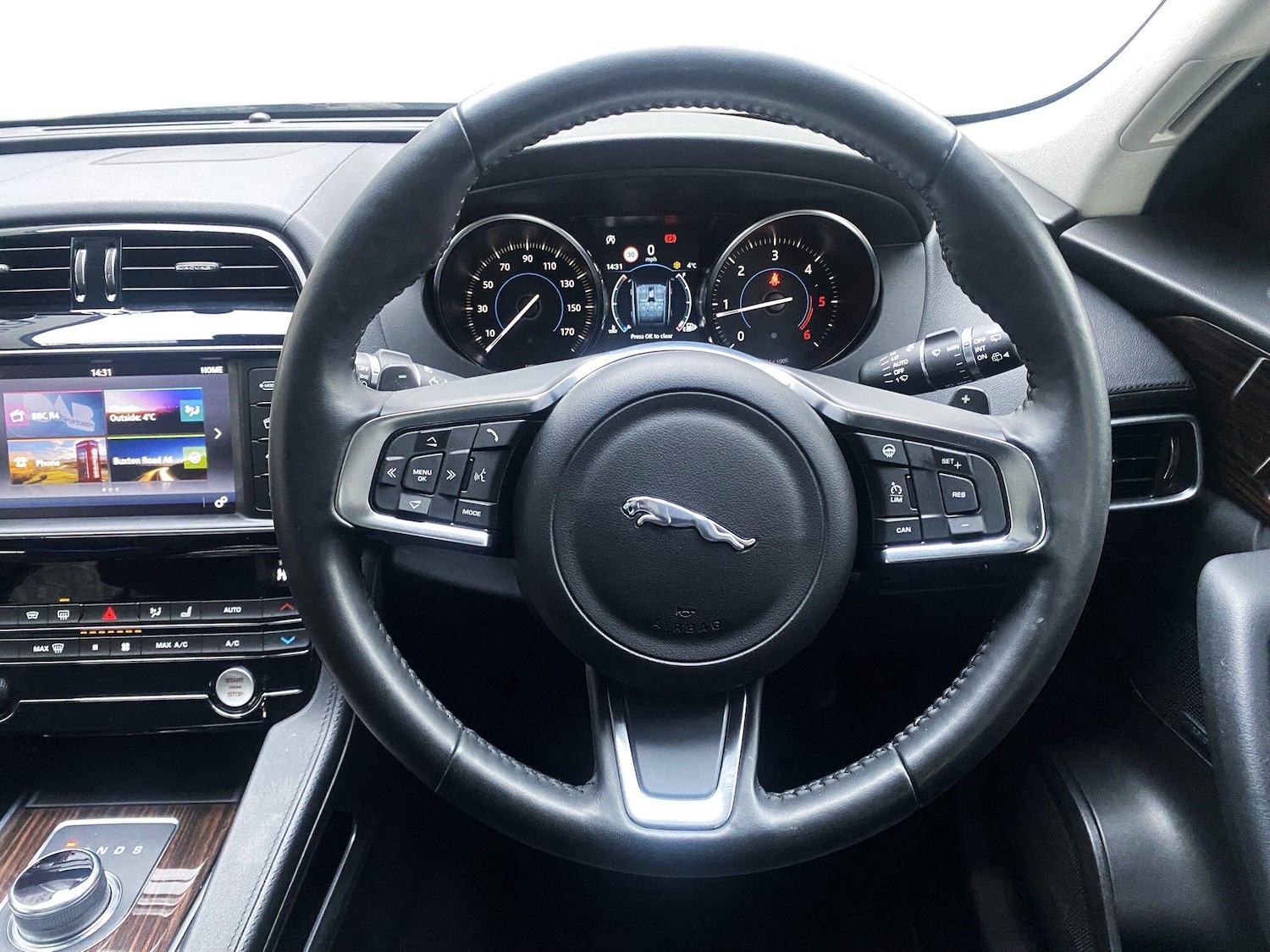 Used Jaguar F-Pace 2018 for sale - 77395695: Photo 16