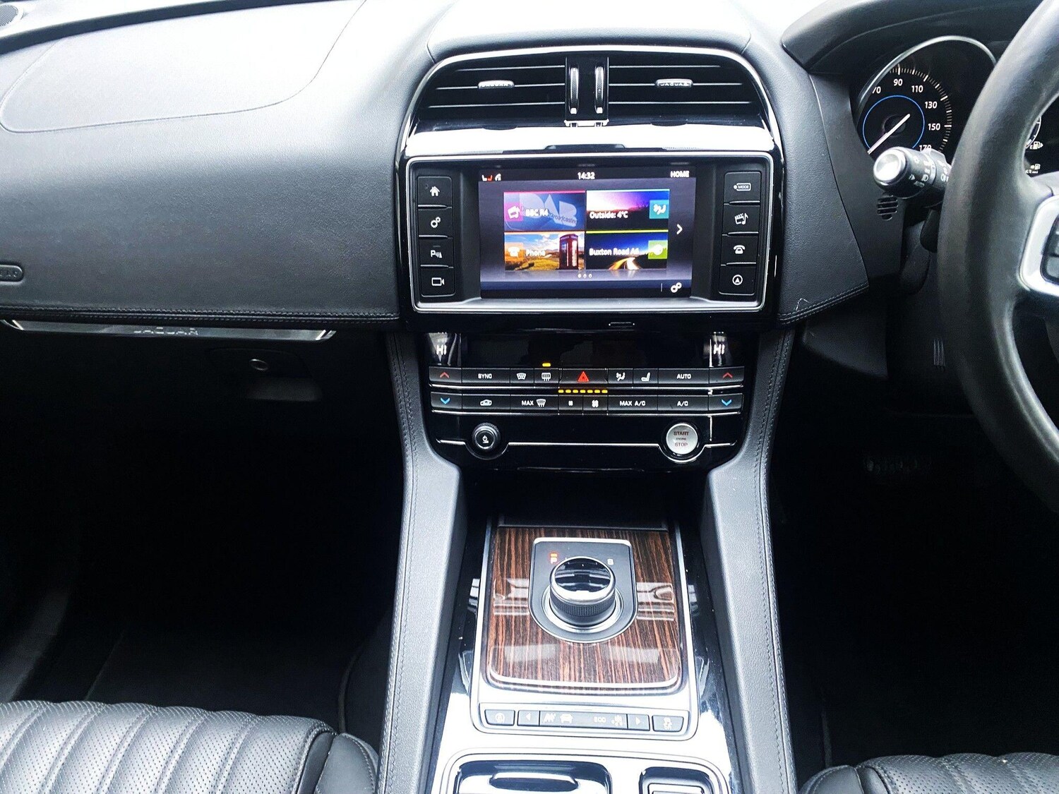 Used Jaguar F-Pace 2018 for sale - 77395695: Photo 17