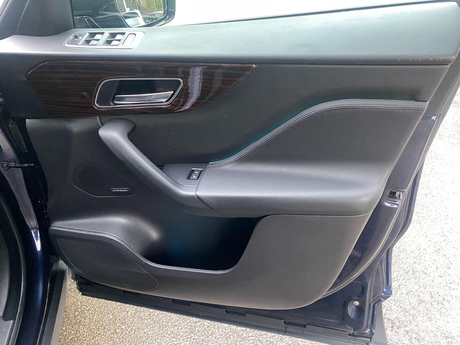 Used Jaguar F-Pace 2018 for sale - 77395695: Photo 39