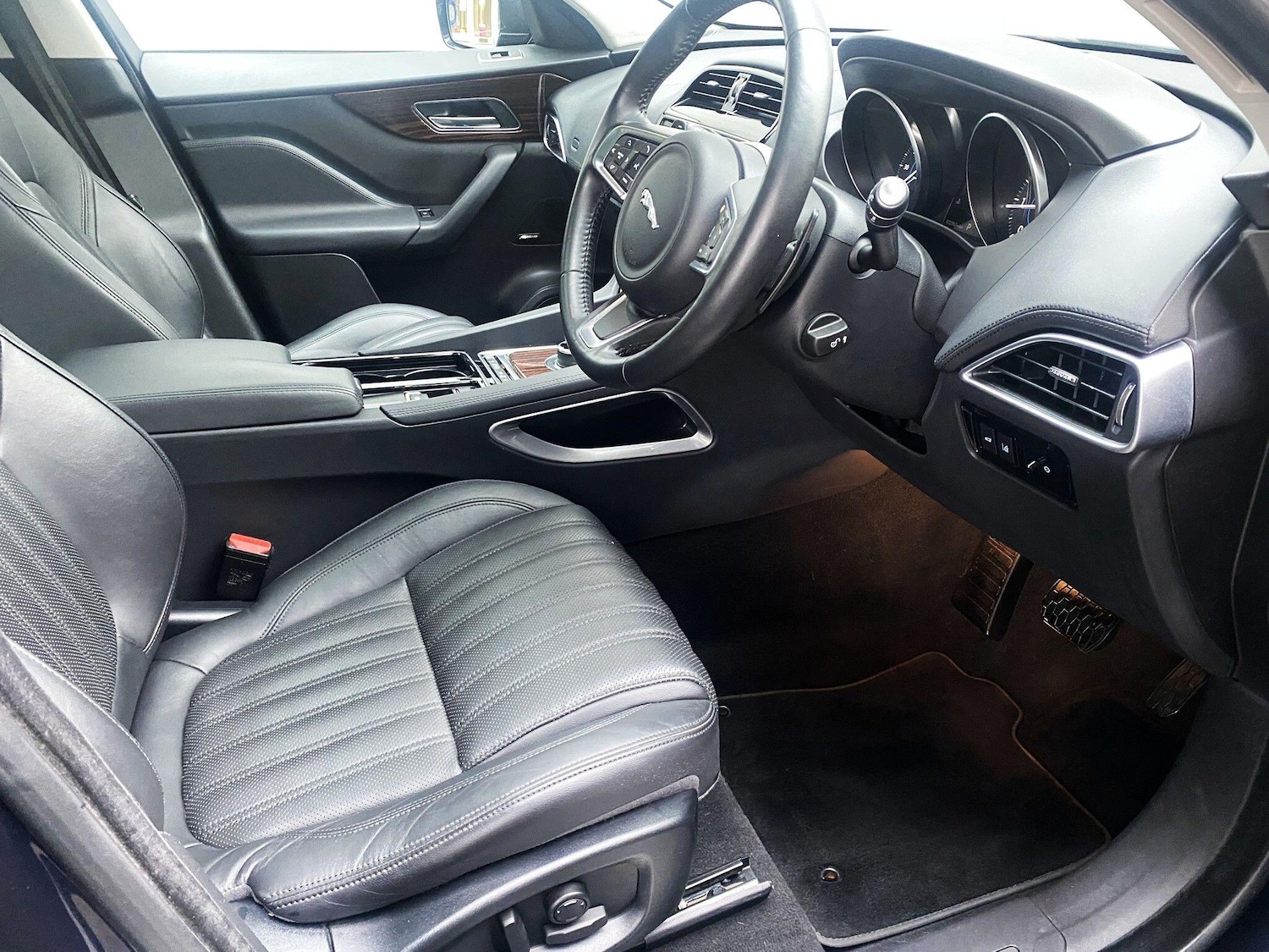 Used Jaguar F-Pace 2018 for sale - 77395695: Photo 7