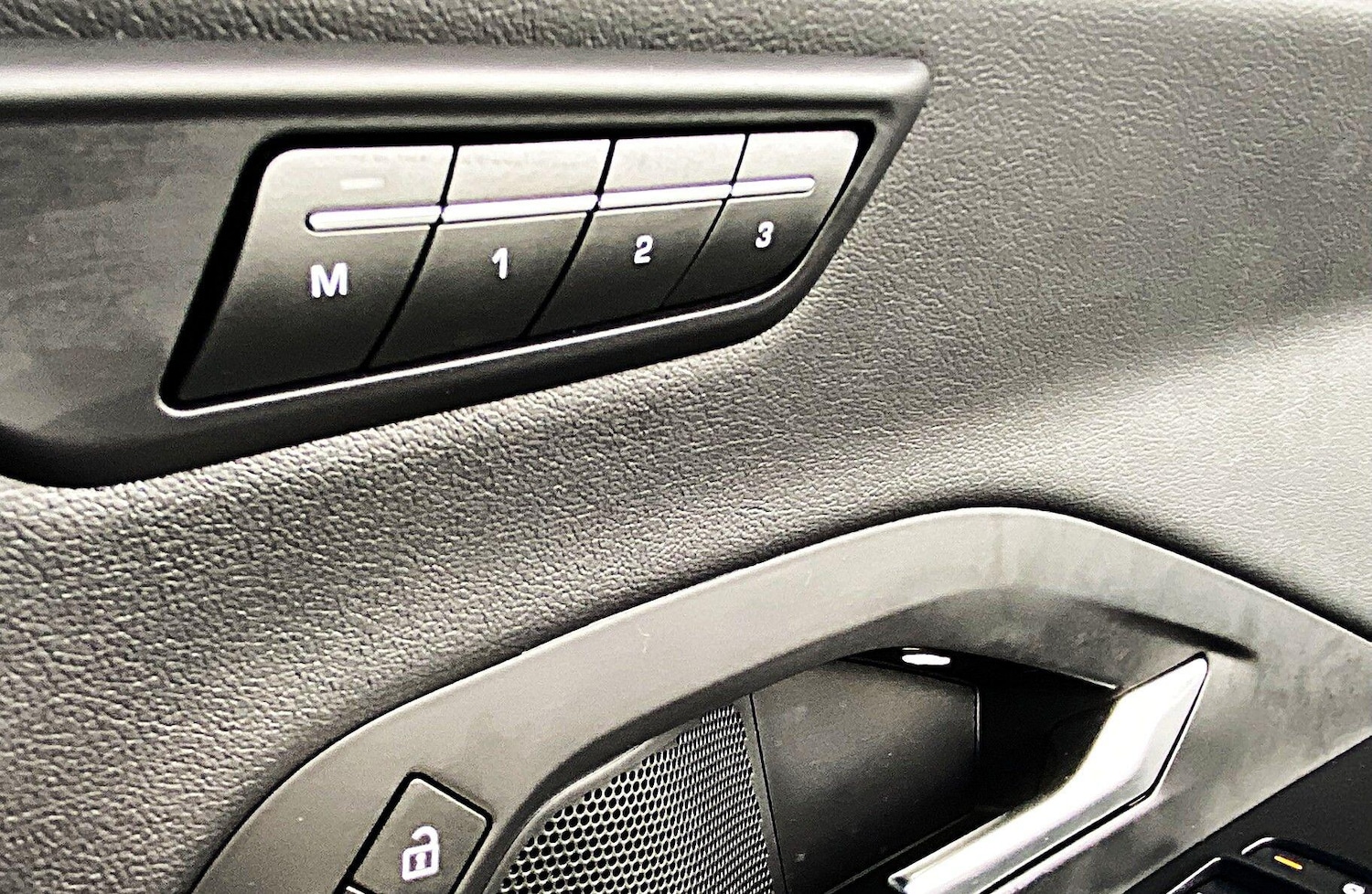 Used Jaguar E-Pace 2021 for sale - 77372648: Photo 32