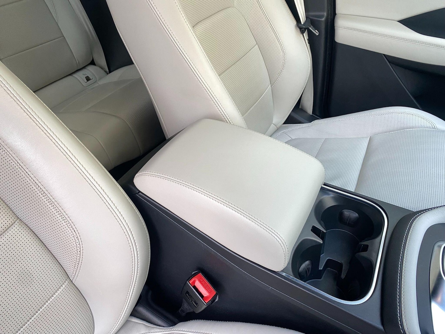 Used Jaguar E-Pace 2019 for sale - 77372652: Photo 12