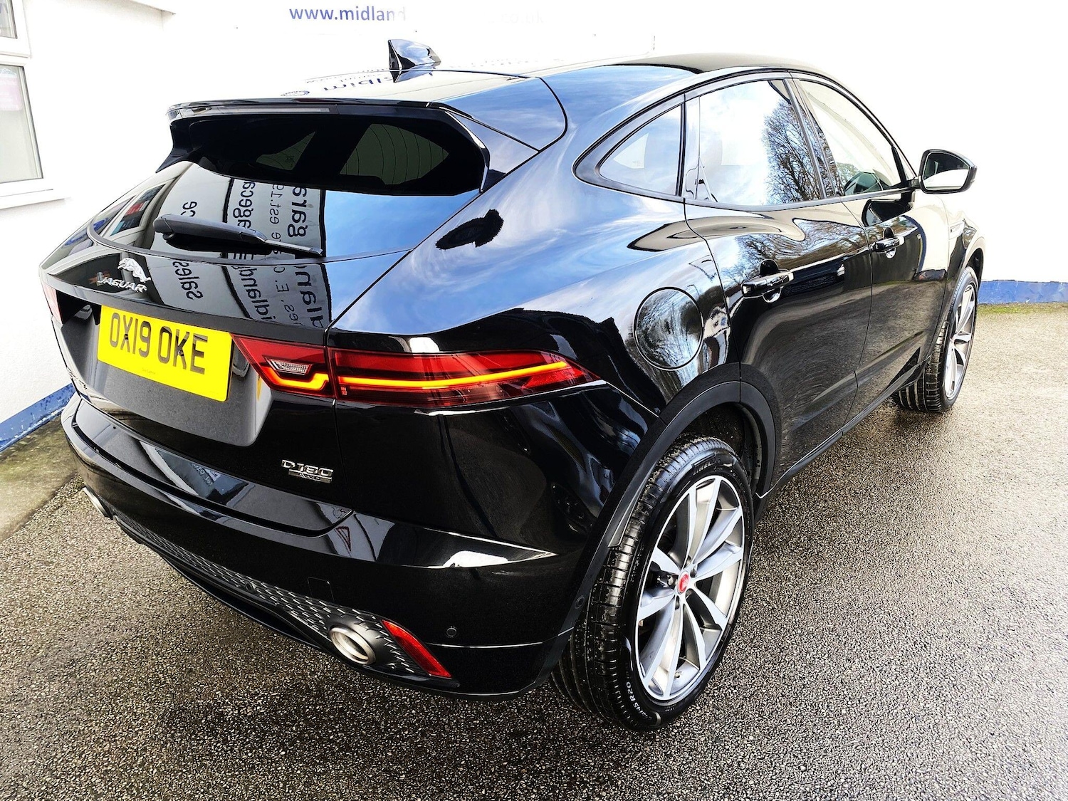 Used Jaguar E-Pace 2019 for sale - 77372652: Photo 2