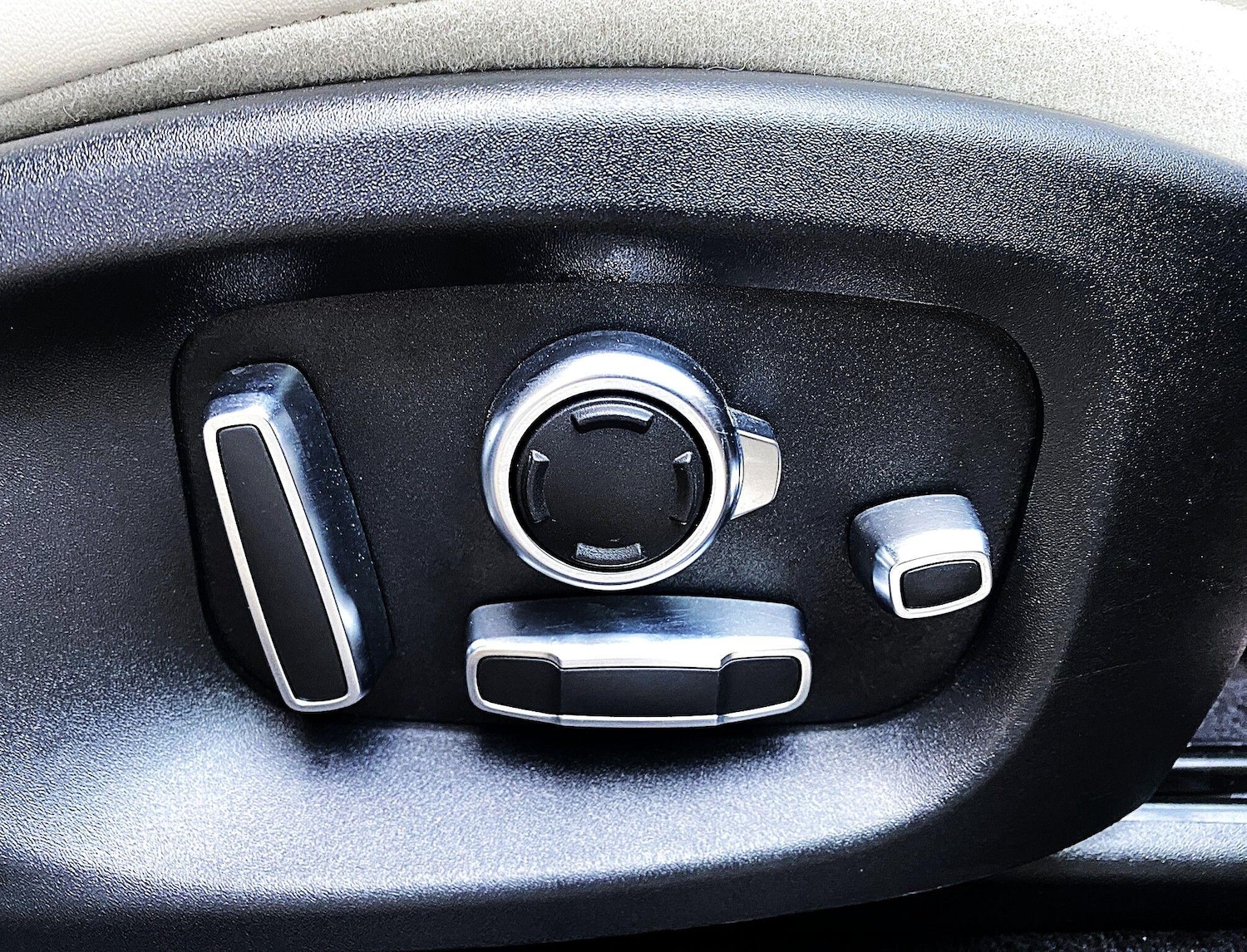 Used Jaguar E-Pace 2019 for sale - 77372652: Photo 21