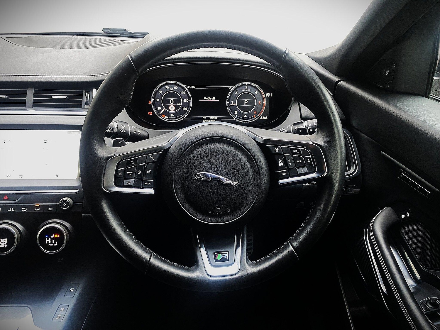 Used Jaguar E-Pace 2019 for sale - 77376554: Photo 15