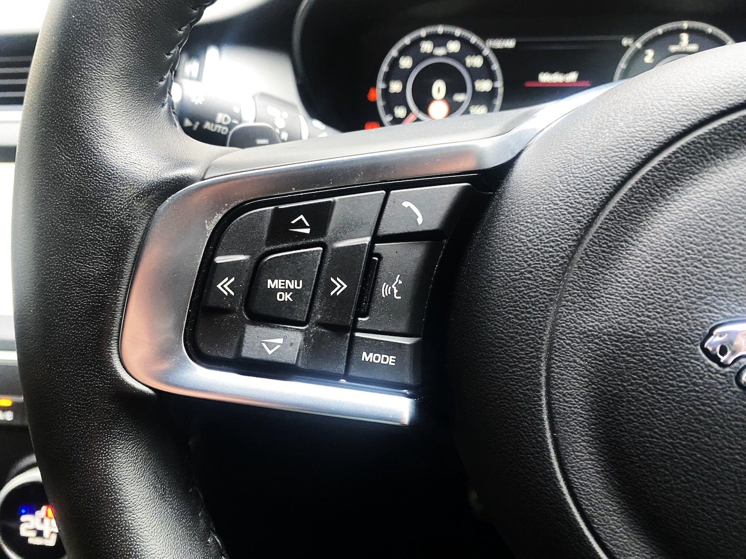 Used Jaguar E-Pace 2019 for sale - 77376554: Photo 17