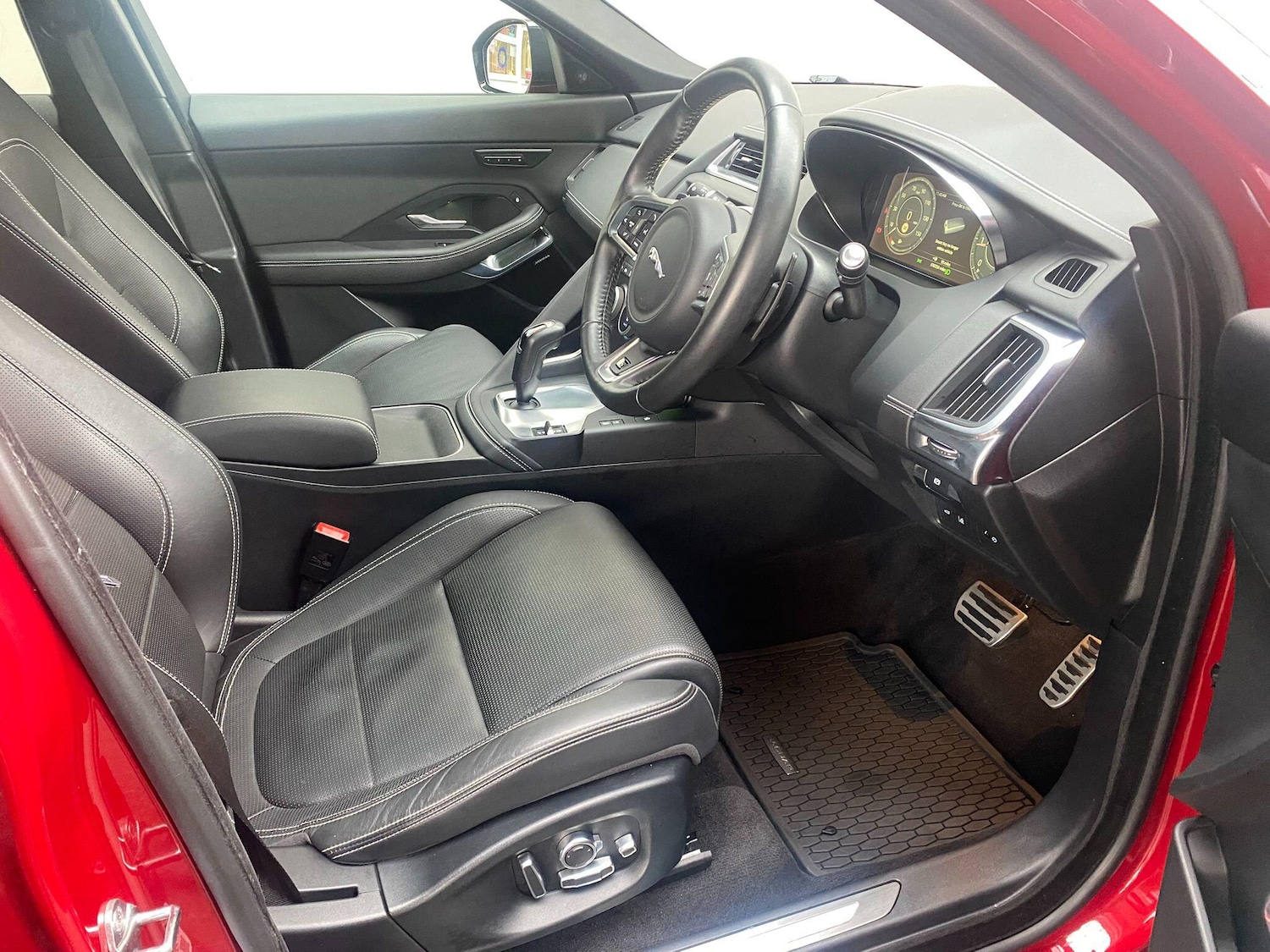 Used Jaguar E-Pace 2019 for sale - 77376554: Photo 7