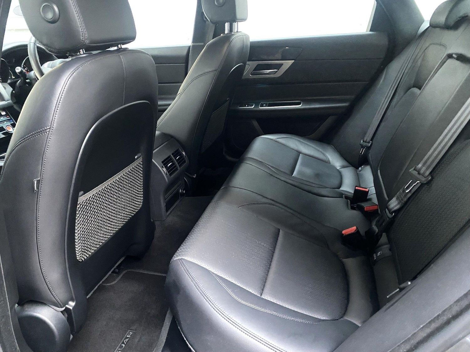 Used Jaguar XF 2018 for sale - 77372642: Photo 10