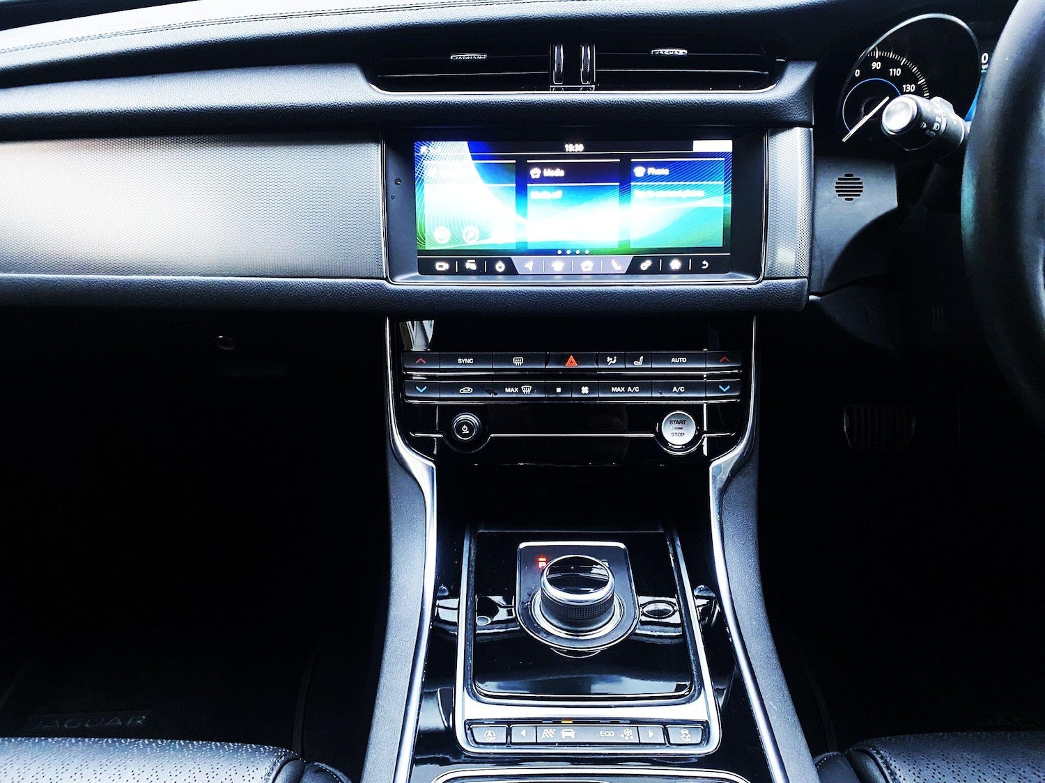 Used Jaguar XF 2018 for sale - 77372642: Photo 14