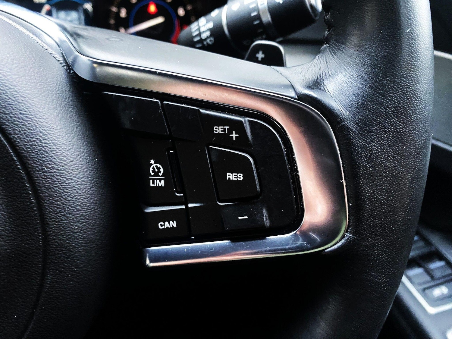 Used Jaguar XF 2018 for sale - 77372642: Photo 17