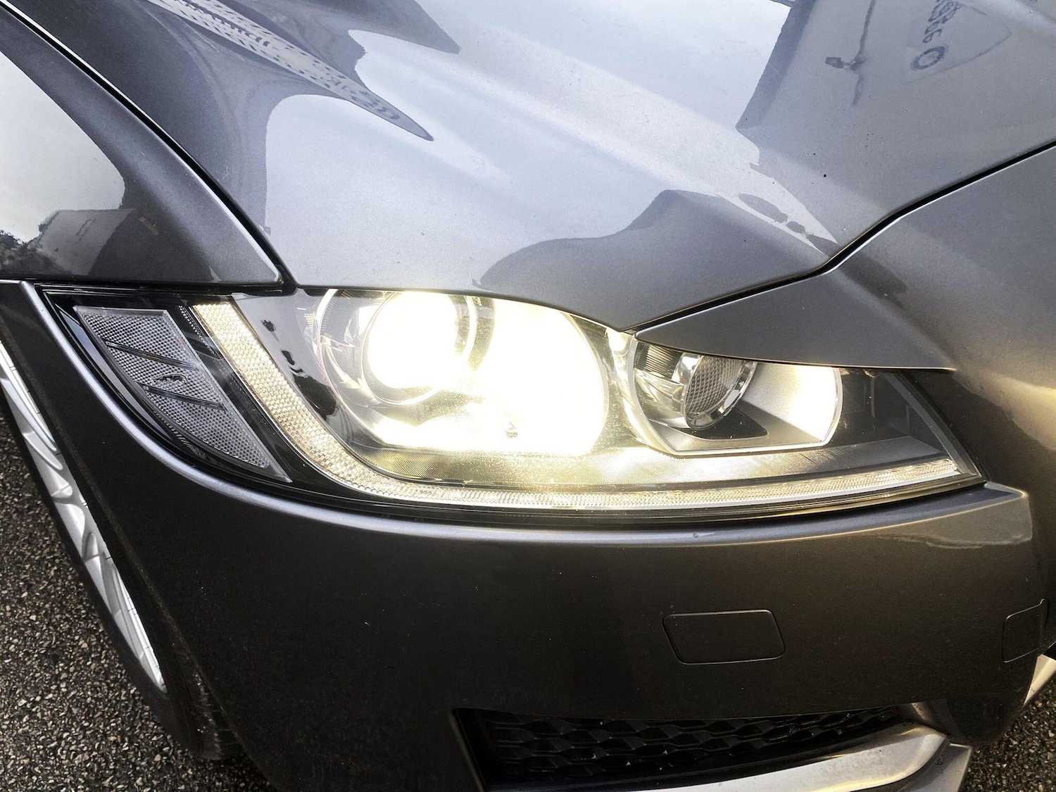 Used Jaguar XF 2018 for sale - 77372642: Photo 31