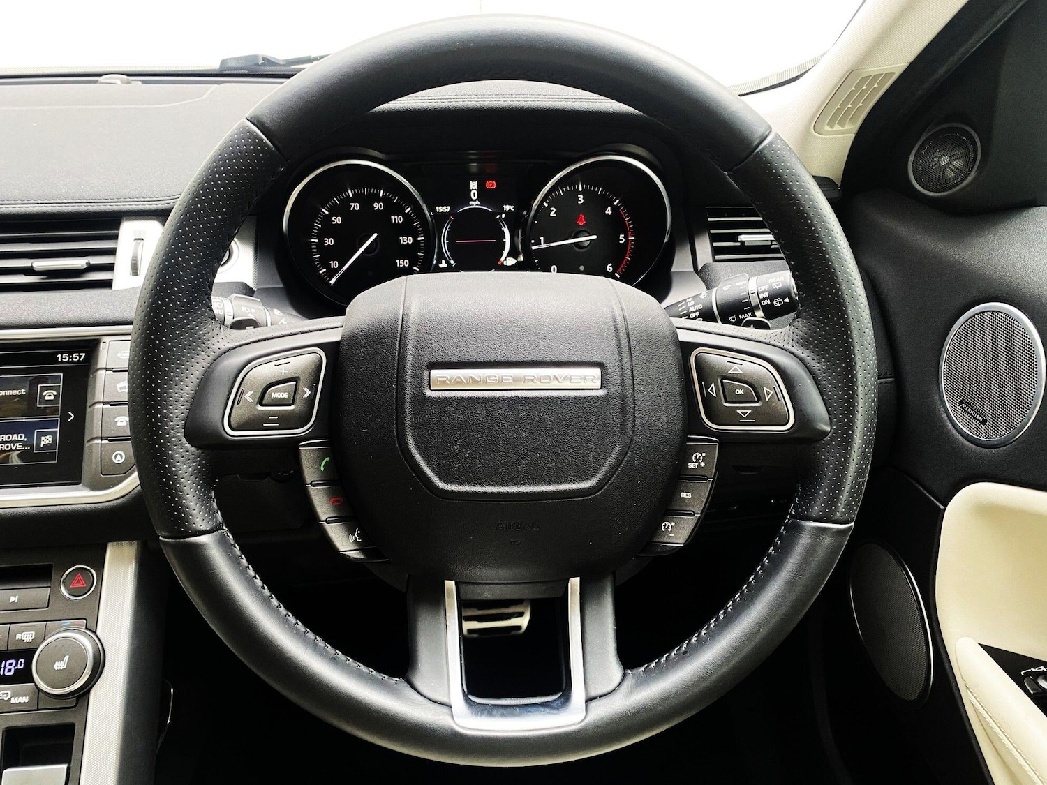 Used Land Rover Range Rover Evoque 2015 for sale - 77372657: Photo 15